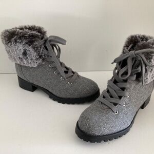 Talbots Women Tish Ankle Boots Booties Quilted Fabric Faux Fur Lace Up 6.5M NWOB